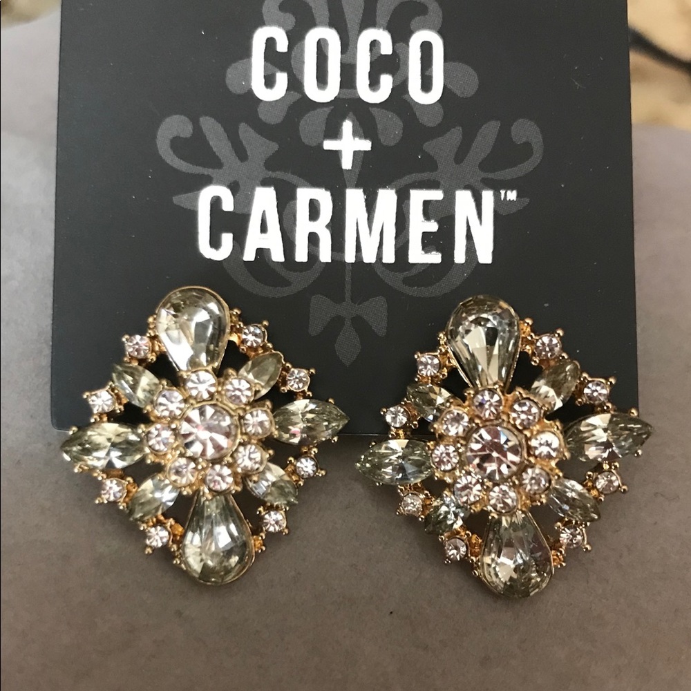 NWT Clear Rhinestones Stud Earrings Gold Accents